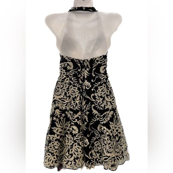 Size 0 Xtraordinary Gold and Black Short Homecoming/ Cocktail dress - Picture 2 of 3